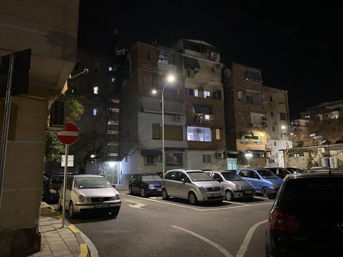 Komatas Modern Apartments In Bllok Area Τίρανα Εξωτερικό φωτογραφία