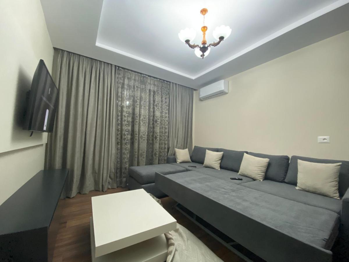 Komatas Modern Apartments In Bllok Area Τίρανα Εξωτερικό φωτογραφία