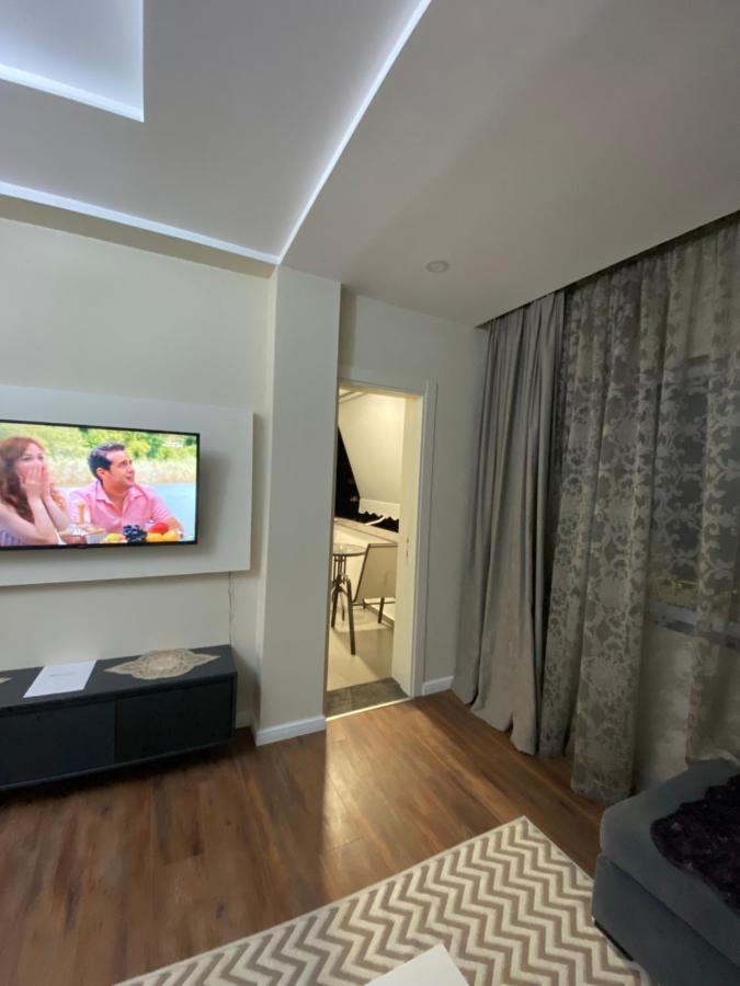 Komatas Modern Apartments In Bllok Area Τίρανα Εξωτερικό φωτογραφία